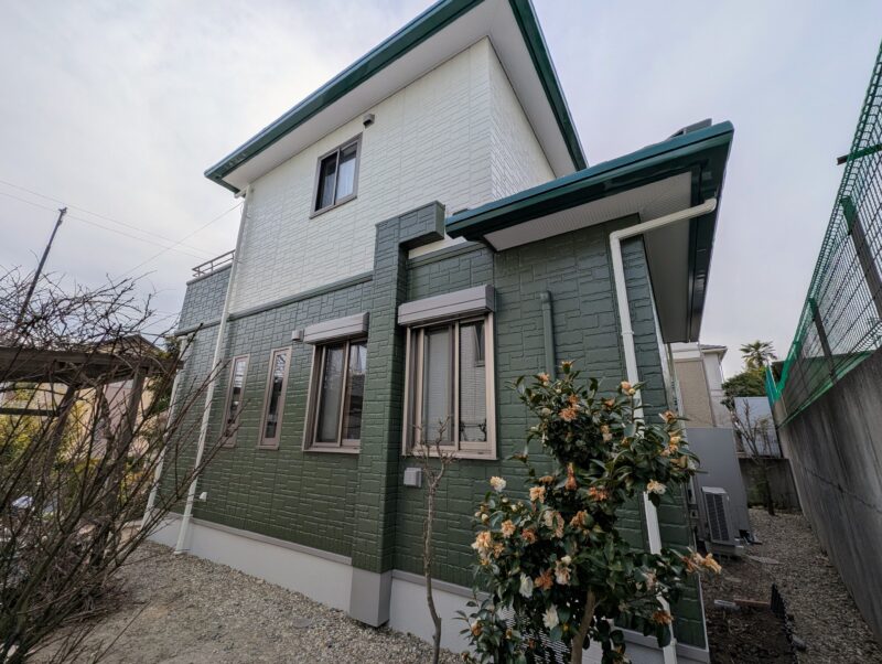 グリーンが映える外壁