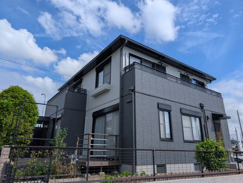 東郷町グレーの外壁塗装｜セキスイハイム